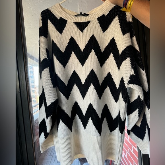 Cynthia Rowley Chunky Intarsia Black and White Chevron Sweater Cashmere Wool M - Picture 3 of 9